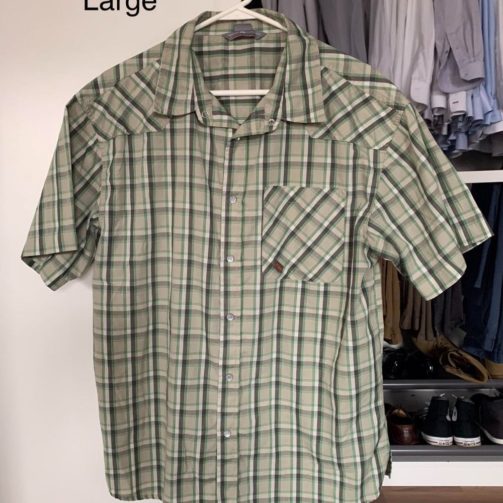 Outdoor Research Large Green Button Down Shirt